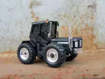 Schlüter Super Trac 2500 VL von Schuco im Maßstab 1:87