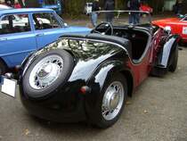 Heckansicht eines DKW Front Luxus Sport F5 K-700. 1936 - 1937. Oldtimertreffen an der Niebu(h)rg am 18.10.2015.