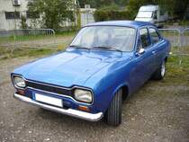 Ford Escort. 1968 - 1974. Der Escort wurde von den englischen Ford-Werken entwickelt. In Deutschland kam er im Januar 1968 auf den Markt. Während seiner siebenjährigen Produktionszeit war er mit 1.1l, 1.3l, 1.6l und 2.0l Motoren (alles 4-Zylinder) und in etlichen Ausstattungsvarianten lieferbar. 