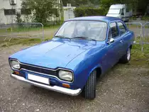 Ford Escort. 1968 - 1974. Der Escort wurde von den englischen Ford-Werken entwickelt. In Deutschland kam er im Januar 1968 auf den Markt. Während seiner siebenjährigen Produktionszeit war er mit 1.1l, 1.3l, 1.6l und 2.0l Motoren (alles 4-Zylinder) und in etlichen Ausstattungsvarianten lieferbar. 