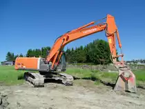 Hitachi Zaxis ZX 210 LC-3 wurde bei der Erschließung eines Neubaugebietes bei Bitburg eingesetzt, 03.06.2010