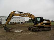 Caterpillar 323D L am 30.10.2011 in der Nähe von Kapellen (Lux.)