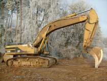 Caterpillar 345B L am 25.12.2007 in der Nähe von Findel (Lux.)