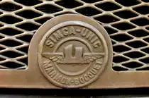 SIMCA-UNIC, K�hleremblem an einem leichten LKW, der von 1964-73 f�r das franz�sische Milit�r gebaut wurde, Okt.2015