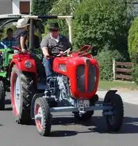 Bautz unterwegs in Pferdsdorf anl. der 2015er Oldtimerveranstaltung im August