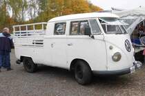 VW T 1 steht auf der Freigeländefläche bei der Bulldogmesse in Alsfeld, Oktober 2015