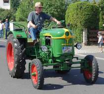 Deutz unterwegs in Pferdsdorf anl. der 2015er Oldtimerveranstaltung im August