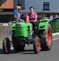 Deutz unterwegs in Pferdsdorf anl. der 2015er Oldtimerveranstaltung im August