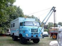 W50 LA Werkstattkoffer mit Vorbaukran auf dem ehem.AGRA gel�nde beim Bulldogtreffen der Lanzfrende Sachsen 2003. 