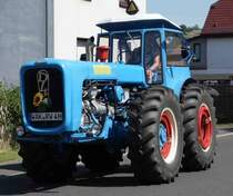 Dutra, gesehen beim Festzug anl. der 2015er Oldtimerausstellung in Pferdsdorf/Thüringen, 08/2015