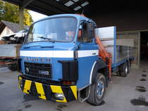 Blauer Saurer D 290 B abgestellt in Burgdorf am 04.10.2015