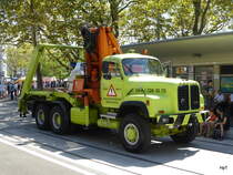 Saurer LKW Abschlepper in der Stadt Zürich am 29.08.2015
