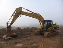 Caterpillar 325C am 25.05.2014 in der Nähe von Wasserliesch