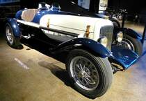 Pontiac eigth, Baujahr 1932, US-amerikanische Marke von General Motors, Automobilmuseum Volante Kirchzarten, Okt.2015