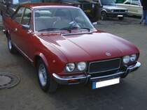 Fiat 124 Coupe 1800. 1972 - 1976. Das 1800´er Coupe basierte auf dem bereits 1967 vorgestellten 124 Sport Coupe. In Deutschland war der Wagen erst ab Januar 1973 lieferbar. Der 4-Zylinderreihenmotor leistet 118 PS aus 1756 cm³ Hubraum. Der Grundpreis für dieses schicke Coupe lag bei DM 13075,00. Oldtimertreffen Industriemuseum Ennepetal am 01.11.2015.