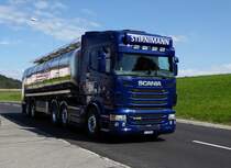 Scania R 480 Milchtransporter unterwegs in Heitenried am 12.09.2015