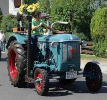 Hanomag R 324 S, unterwegs beim Festzug anl. der 2015er Oldtimerausstellung in Pferdsdorf/Thüringen, 08/2015