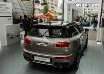 Der neue Mini Clubman (Modelljahr ab 2016). hier ist es zu sehen dass die zwei Türe zum Kofferraum wie eeinzigartig sind. Foto: 30.10.2015 Auto Zürich