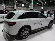 Rückansicht des Mercedes-Benz GLC (GLK Nachfolger). Foto: 30.10.2015, Auto Zürich.