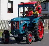 Hanomag R 324 S, unterwegs beim Festzug anl. der 2015er Oldtimerausstellung in Pferdsdorf/Thüringen, 08/2015