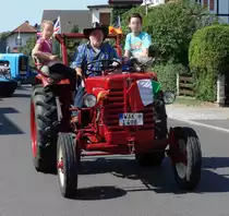 IHC 423, unterwegs beim Festzug anl. der 2015er Oldtimerausstellung in Pferdsdorf/Thüringen, 08/2015