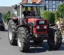 MF 388, gesehen bei der 2015er Oldtimerausstellung in Pferdsdorf/Thüringen, 08/2015