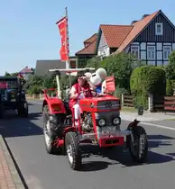 MF 130 als Teilnehmer des Festzuges anl. der 2015er Oldtimerausstellung in Pferdsdorf/Thüringen, 08/2015