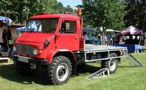 Unimog, gesehen bei der 2015er Oldtimerausstellung in Pferdsdorf/Thüringen, 08/2015