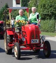 Porsche, als Teilnehmer des Festzuges anl. der 2015er Oldtimerausstellung in Pferdsdorf/Thüringen, 08/2015