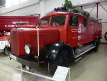 Mercedes-Benz L 4500 im Technikmuseum Speyer am 02.11.2015 (Baujahr 1942, 110 PS, 4500 cm³ Hubraum)