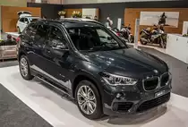 BMW X1 Modelljahr ab 2016, gesehen auf dem Auto Zürich, November 2015.
