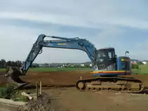 Komatsu PC 228 USLC-3 am 10.05.2009 in der Nähe von Bettembourg (Lux.)