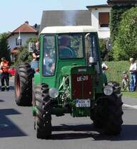 Dutra UE 28, als Teilnehmer des Festzuges anl. der 2015er Oldtimerausstellung in Pferdsdorf/Thüringen, 08/2015