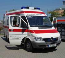 MB Sprinter des DRK, ausgestellt am  Tag der offenen Tür  der Feuerwehr Langenselbold im August 2015