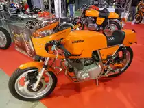 Laverda 750 SFC Elettronica Replica (Baujahr 1976, 75 PS, 744 cm² Hubraum, 2 Zylinder, 208 kg) auf der International Motor Show in Luxembourg, 22.11.2015