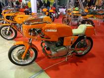 Laverda 750 SFC Replica (Baujahr 1972, 70 PS, 744 cm² Hubraum, 2 Zylinder, 206 kg) auf der International Motor Show in Luxembourg, 22.11.2015