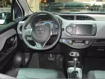 Toyota Yaris Interieur. Foto: Auto Zürich, November 2015.