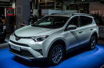 Toyota RAV4 Hybride. Foto: Auto Zürich, November 2015.