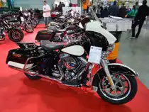 Harley-Davidson EL Glide Police auf der International Motor Show in Luxembourg, 22.11.2015