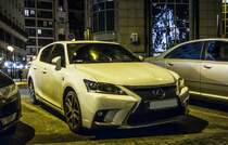 Lexus CT200h facelift, gesehen am 29.10.2015.