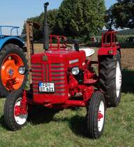 IHC 324, ausgestellt beim Deutz-Club Allmus im August 2015