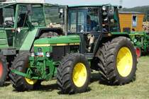 John Deere 2250, ausgestellt beim Deutz-Club Allmus im August 2015