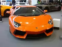 Lamborghini Aventador LP 700-4 Coupe. Der Aventador wurde 2011 als Nachfolger des Murcielago vorgestellt. Der V12-motor leistet 700 PS aus 6498 cm³ Hubraum. Die Höchstgeschwindigkeit liegt bei 350 km/h. Essen Motor Show am 01.12.2015.