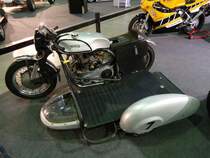 Norton mit Seitenwagen auf der International Motor Show in Luxembourg, 20.11.2015