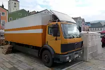Mercedes Benz SK 1726 als Verkaufswagen auf dem Marktplatz in Regen 05.12.2015