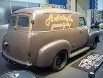 Profilansicht eines 1949´er Chevrolet 3100 Panel Truck. Essen Motor Show am 01.12.2015.