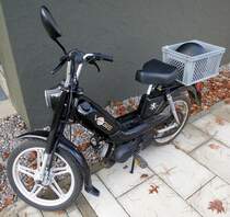 Peugeot Vogue, das Moped wurde ab 1977 gebaut, 2,7PS, Vmax.45Km/h, Okt.2015
