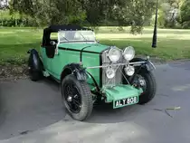 Mir unbekannter Oldtimer am 14.5.2012 / Oldtimer Club „Sunbeam – Talbot – Darracq“ Rallye England-Irland bei einem Zwischenstopp im Schlosshotel Lough Rynn in der Republik Irland / 