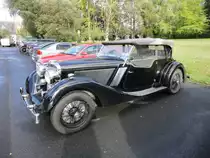 Mir unbekannter Oldtimer am 14.5.2012 / Oldtimer Club „Sunbeam – Talbot – Darracq“ Rallye England-Irland bei einem Zwischenstopp im Schlosshotel Lough Rynn in der Republik Irland / 