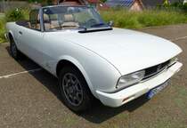 Peugeot 504 Cabriolet, gebaut von 1969-83, Oldtimertreff Oberwinden, Juni 2015